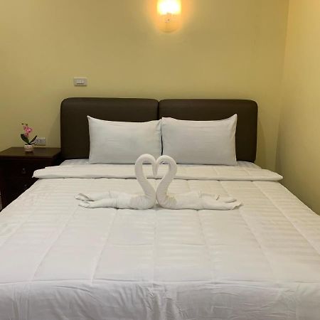 Happy Resort Phang Nga Natai Beach Eksteriør bilde