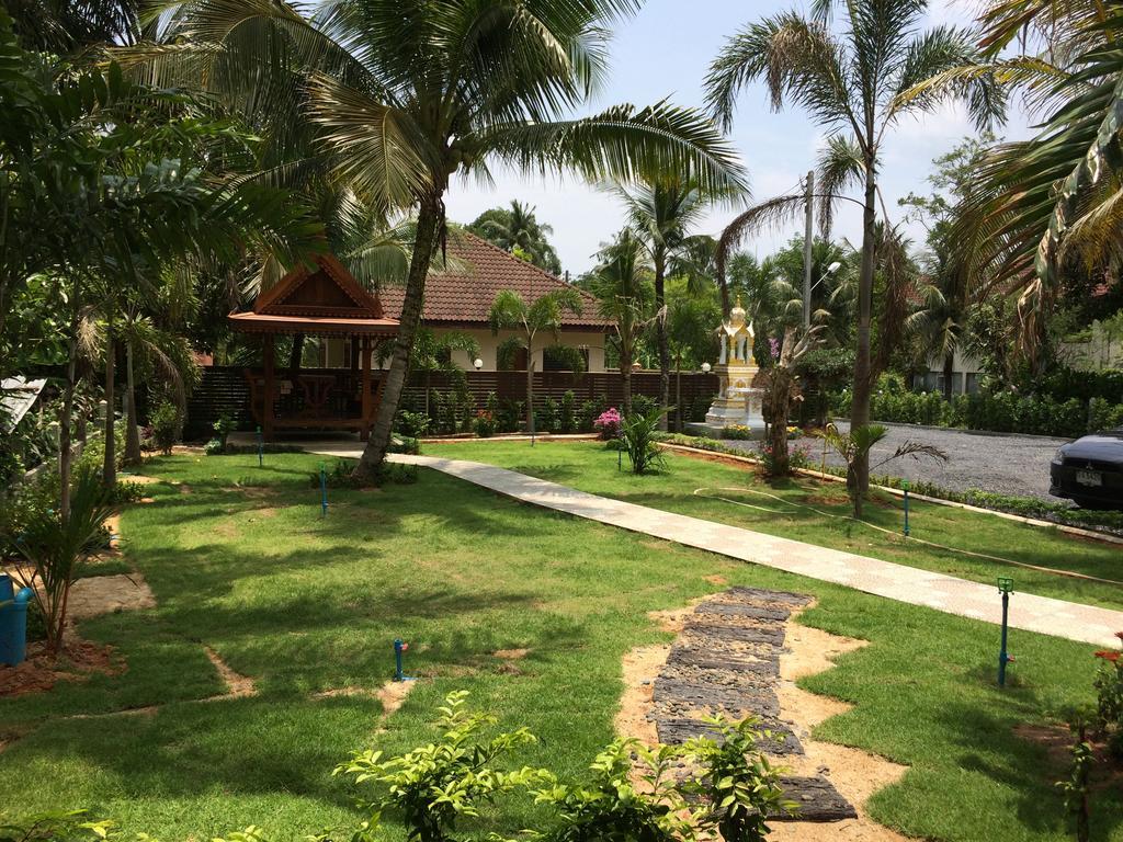 Happy Resort Phang Nga Natai Beach Eksteriør bilde